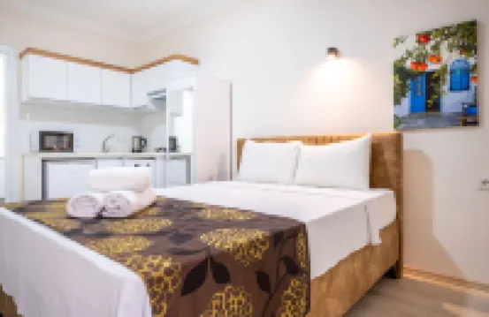 フィ ホームズ - アダルト オンリー