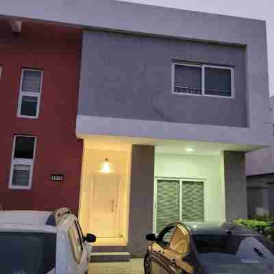 Spacious Luxury 3Bed Hse in Tema Netflix Hotel Exterior
