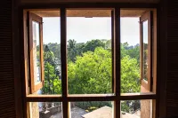 Lynq-Cico Hotels in Raghudebpur