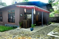 Lizard Safari Lodge Hotels near Bodhimaluwa Temple