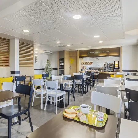 B&B HOTEL Lyon Grand Stade Meyzieu