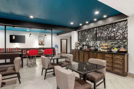 Best Western Plus Daphne Inn  Suites