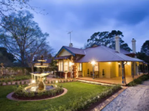 Mountain Whispers Varenna Luxury Hotels in Leura