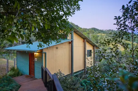 Dayboro Cottages Отели в г. Кабулчер