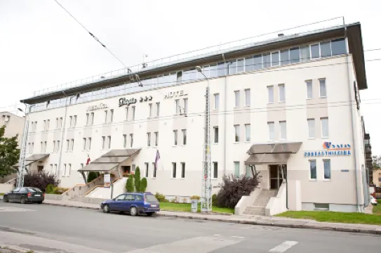 Kolonna Hotel Brigita