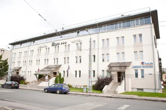 Kolonna Hotel Brigita