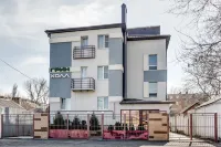 Green Hall Apartments Hotels in 