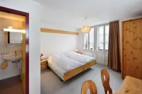 Hotel Krone Budget Hotels in Lenk