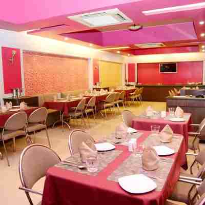 Goa Woodlands Hotel Dining/Meeting Rooms