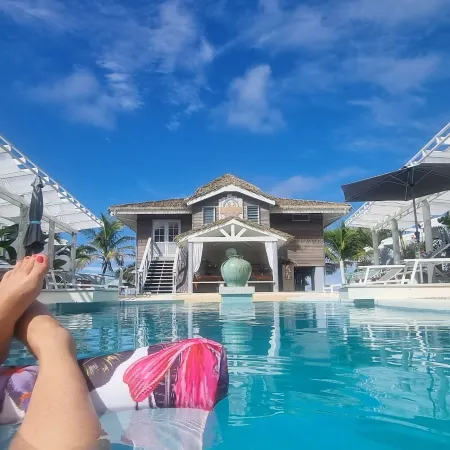 Ocean Escape Resort & Spa
