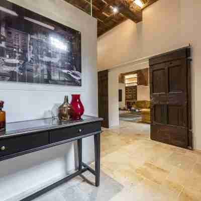 La Bottega del Ferro by Mmega Others