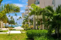 Family Getaway Apartment - on the Beach