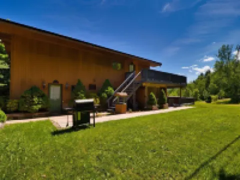 The Haüs Windham - Spacious Suites, Hot Tub, Mountain Views! Hotéis em Windham