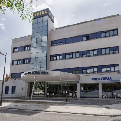 阿拉誇斯廣場飯店 瓦倫西亞會展中心（Feria Valencia）附近的飯店