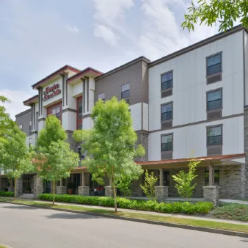 Hampton Inn & Suites DuPont