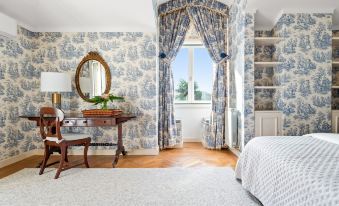 Fairview Villa by Cadenzalux