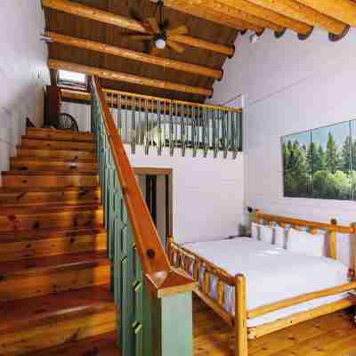 Drummond Island Resort Rooms