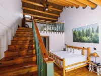 Drummond Island Resort Hotels in Chippewa County