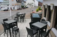 Pension & Gaststätte Handelshof Hôtels à : Sarrevailingue