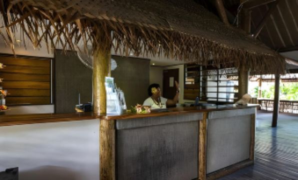 Barefoot Manta Island Resort