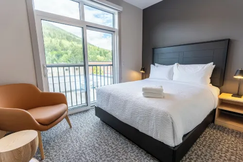 Basecamp Suites Revelstoke Hotels in Revelstoke