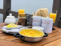 巴伊亞盧茲旅館 ENAP Open House附近的飯店