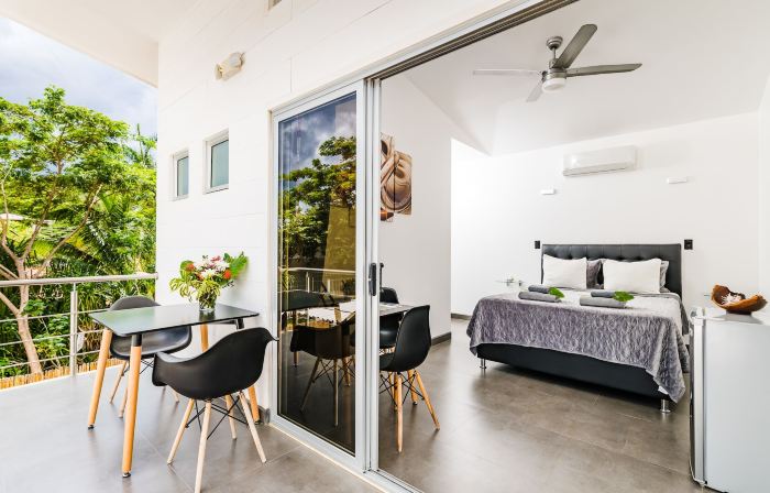 In the Shade Hotel - Coworking - 300Mbit - Adults Only