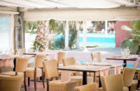 Malibu Village Hotels in Canet-en-Roussillon