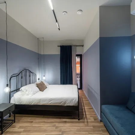 RB Suites Napoli Отели рядом с достопримечательностью «Улица Виа-Кьяйя»
