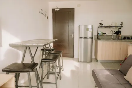 Tranquility in the City Отели рядом с достопримечательностью «Diversion 21 KTV and Resto»