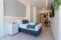 Cosy in Copacabana for Two Pj909 - Holiday Apartments