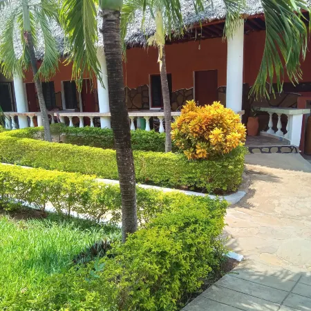 Diani Campsite and Cottages