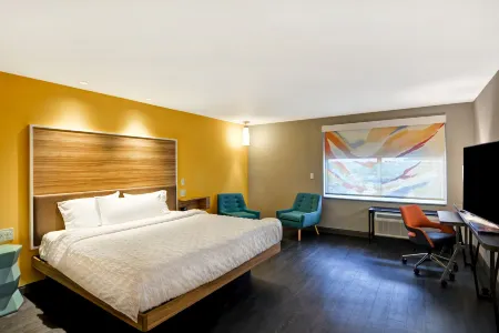 Tru by Hilton Louisville Airport