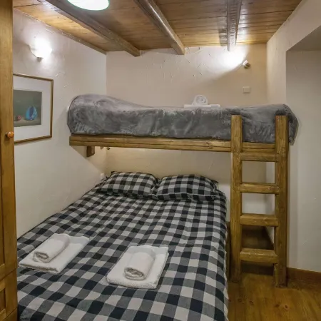 Arachova Nest in the Village