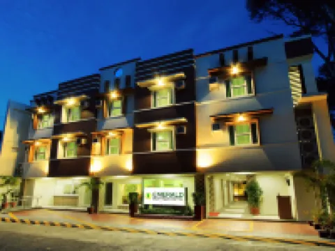 Emerald Boutique Hotel Hotels in Legaspi
