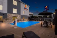 Comfort Suites Near Camp Lejeune - piscina