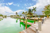 Canalside at KCB 키콜로니 비치 호텔