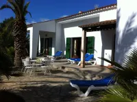 Quiet holiday villa ideal for families Hotels in Cala Murada