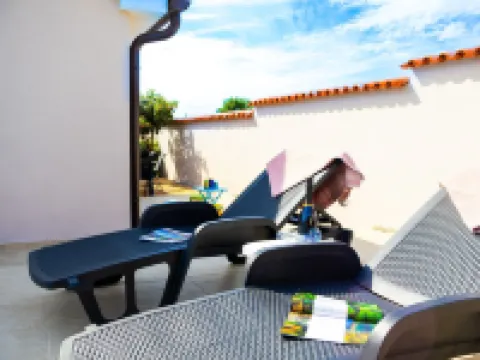 House of Good Vibrations Indy Hotels in Galizana