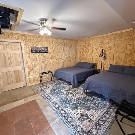 Trailhead Riverfront Cabin