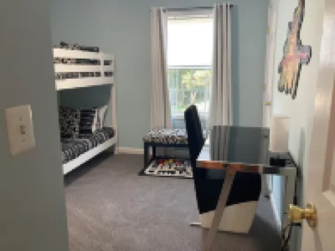 Wooded Hillside Retreat in Waldorf, MD - Top 10% and Guest favorite elsewhere