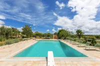 2402 Trullo Ventura by Perle di Puglia