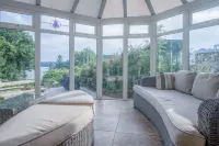 Sea View - 2 Bedroom Cottage - Wisemans Bridge - Saundersfoot Hotels in Amroth