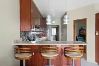 Ground-Floor Condo Near Beach & Marina by Spcr