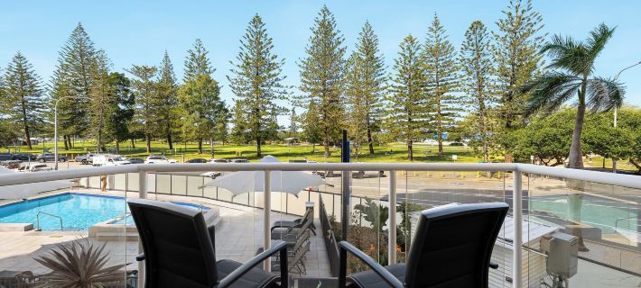 South Pacific Plaza Hotels in Broadbeach