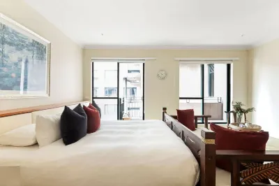 Stylish & Cozy 4BR Retreat with FREE Parking
