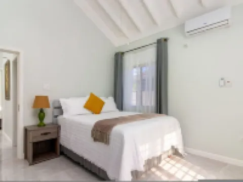 Draxhall Beach Access Gated Community Full Air Con Hotels in Greenwich Park