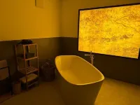 Luxury Villa with far-reaching views between Schenna and Meran. Extraordinary!