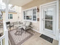 1 BLOCK TO BEACH & DINING, beautifully updated, park 3 cars!