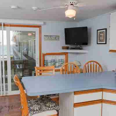 Cape Cod Oceanside Condominium Unit - across from beach! Others